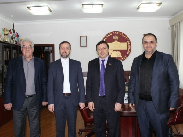 Agreement signed on cooperation with Dagestan State University