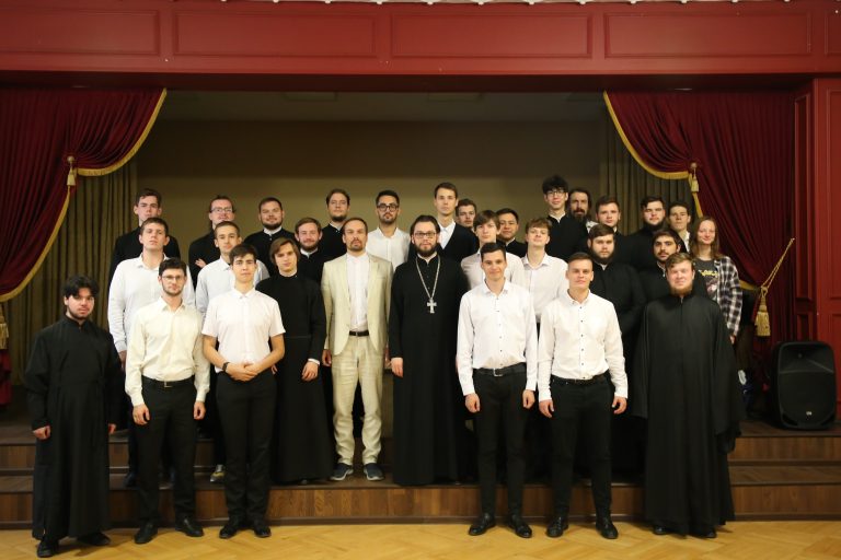 The scientific director of Ibn Sina Foundation presented its Christian projects at Tavricheskaya Spiritual Seminary